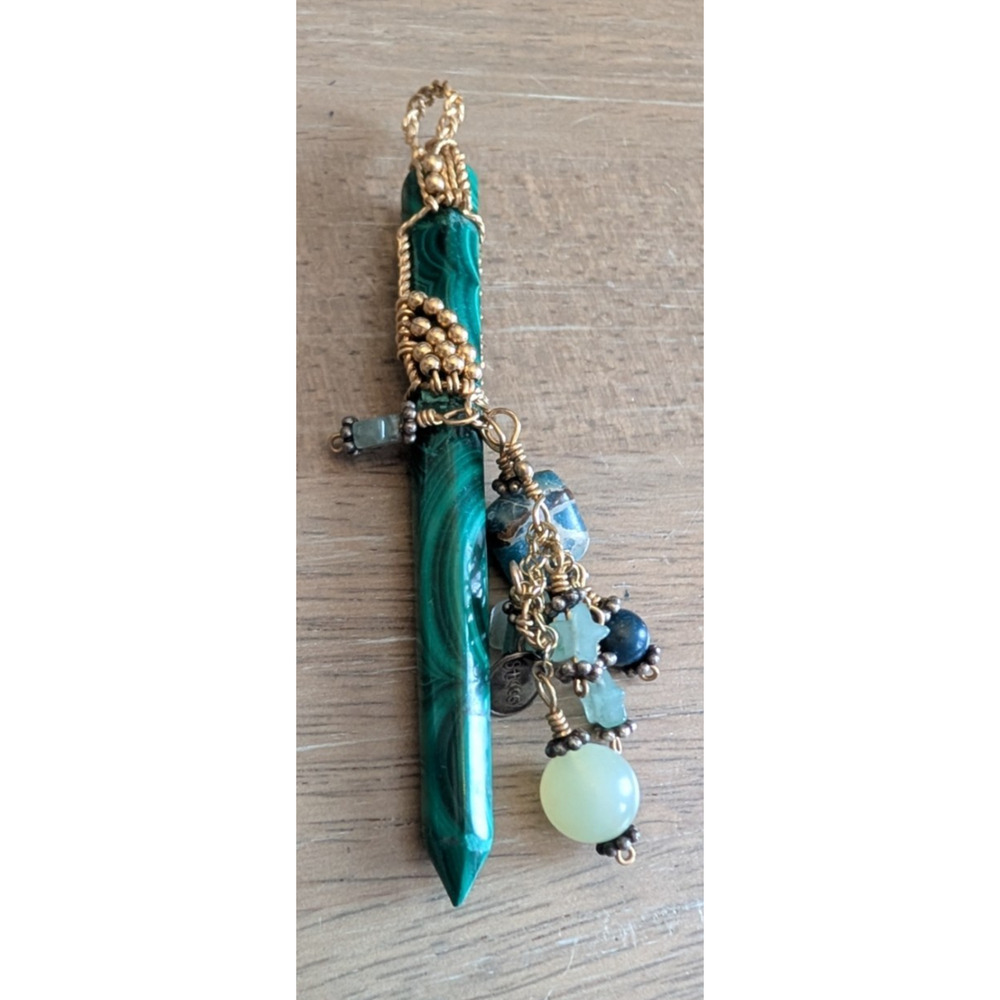 Artisan malachite column point goldtone wire wrapped pendant